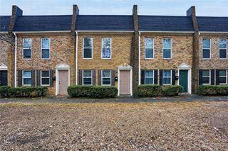 105 N River Drive C, Atlanta, GA 30350