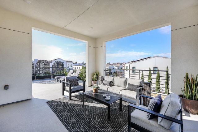 5300 Sweetwater Trl, San Diego, CA 92130