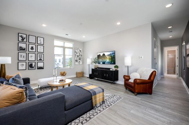 5300 Sweetwater Trl, San Diego, CA 92130