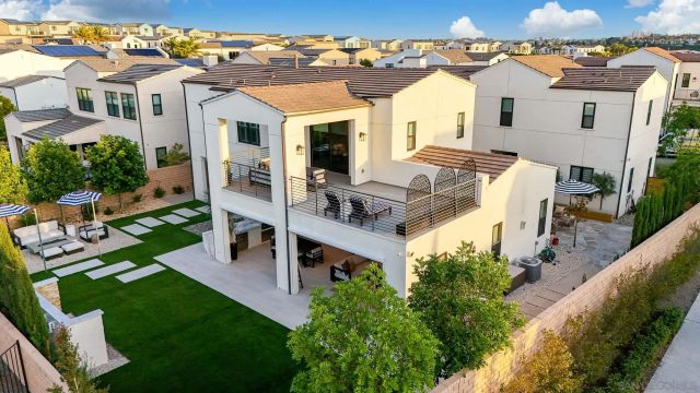 5300 Sweetwater Trl, San Diego, CA 92130