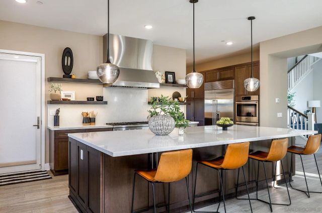 5300 Sweetwater Trl, San Diego, CA 92130