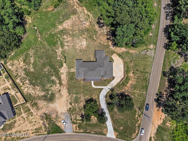 6603 Wirtz Road, Flowood, MS 39232