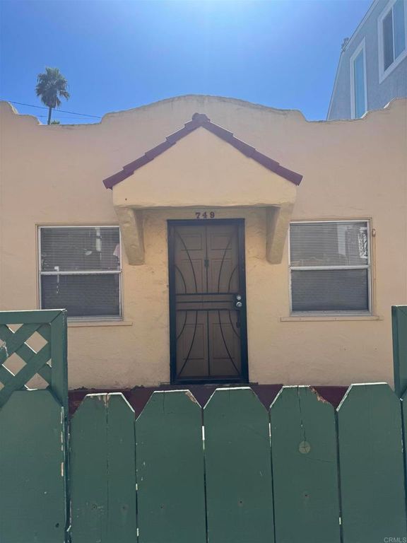 749 YORK Court, San Diego, CA 92109