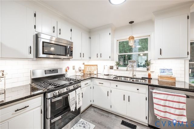 5603 Standing Oak Rd, Midlothian, VA 23112