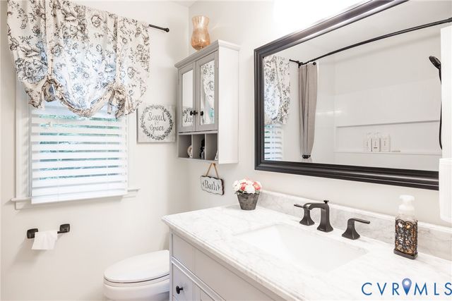 5603 Standing Oak Rd, Midlothian, VA 23112