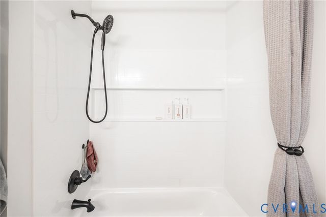 5603 Standing Oak Rd, Midlothian, VA 23112