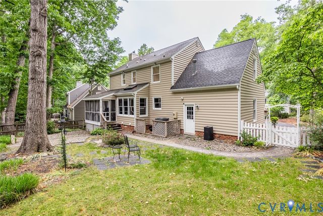 5603 Standing Oak Rd, Midlothian, VA 23112