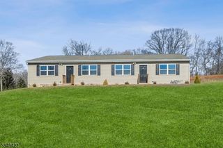 36 Race St, Union Twp., NJ 08867