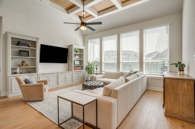2137 Rolling Oaks Drive, Fort Worth, TX 76008