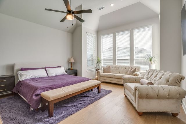 2137 Rolling Oaks Drive, Fort Worth, TX 76008