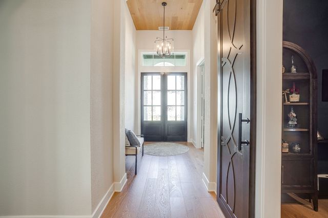 2137 Rolling Oaks Drive, Fort Worth, TX 76008