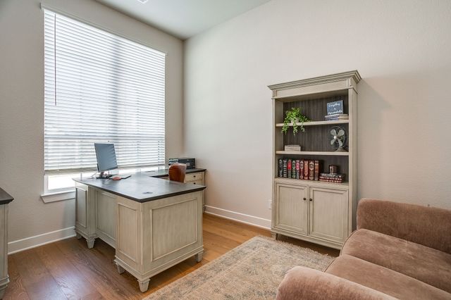 2137 Rolling Oaks Drive, Fort Worth, TX 76008