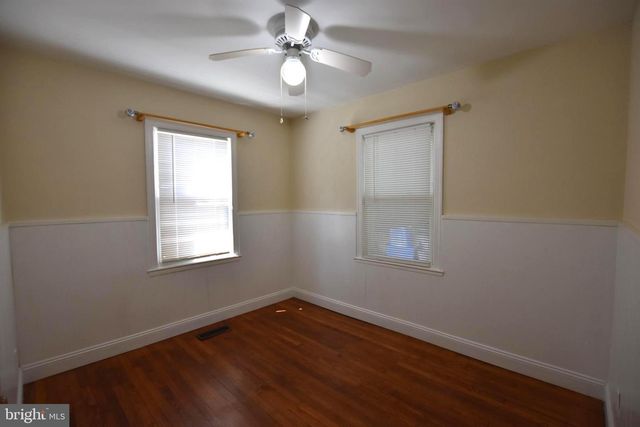 10626 S DUNMOOR DR, Silver Spring, MD 20901