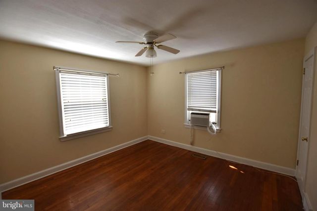 10626 S DUNMOOR DR, Silver Spring, MD 20901