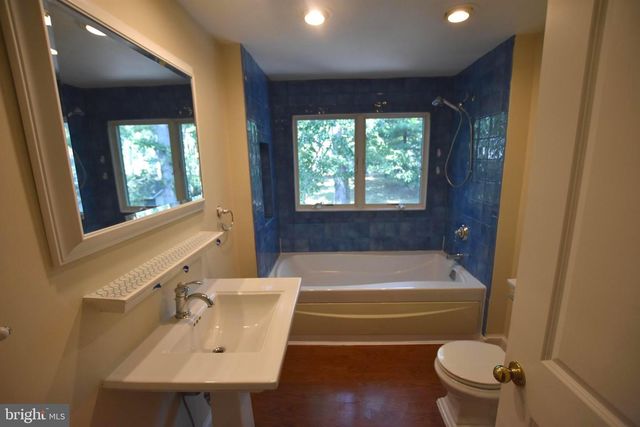 10626 S DUNMOOR DR, Silver Spring, MD 20901