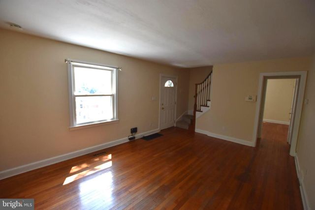 10626 S DUNMOOR DR, Silver Spring, MD 20901