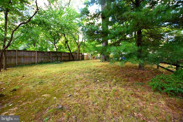 10626 S DUNMOOR DR, Silver Spring, MD 20901