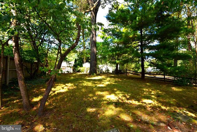 10626 S DUNMOOR DR, Silver Spring, MD 20901