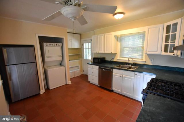 10626 S DUNMOOR DR, Silver Spring, MD 20901