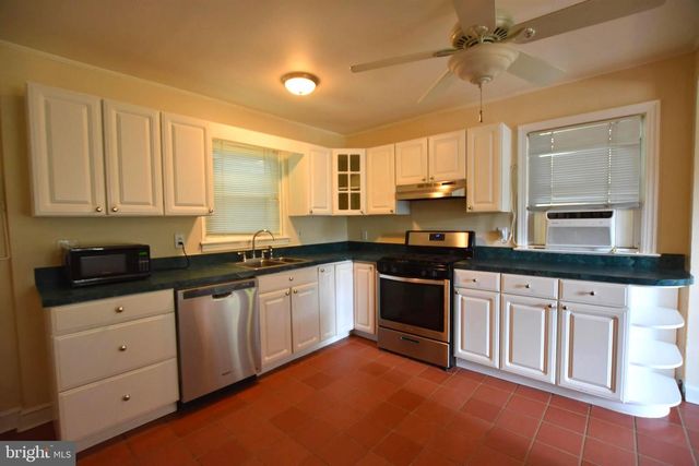 10626 S DUNMOOR DR, Silver Spring, MD 20901