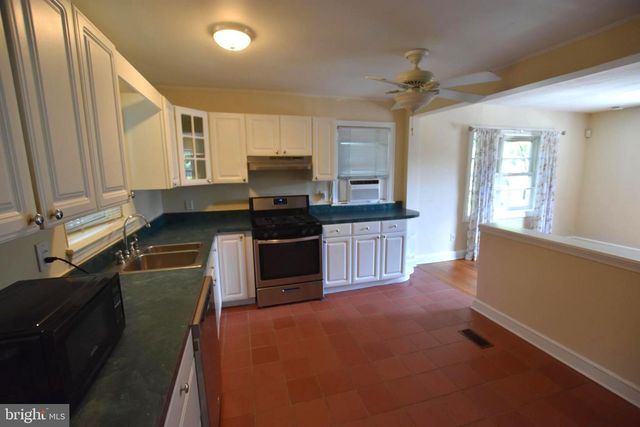 10626 S DUNMOOR DR, Silver Spring, MD 20901