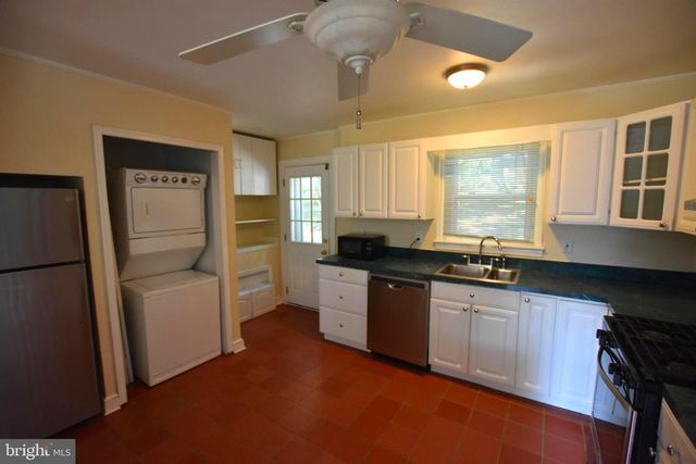 10626 S DUNMOOR DR, Silver Spring, MD 20901