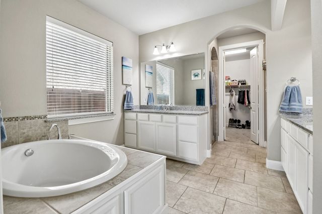 11224 Dusty Trail Court, Flower Mound, TX 76262