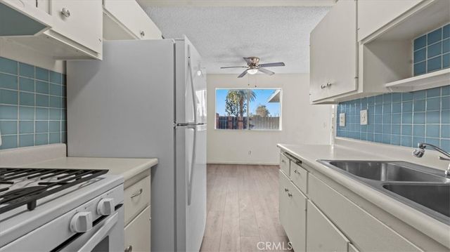 395 Antigua, Hemet, CA 92545