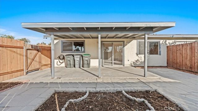 395 Antigua, Hemet, CA 92545