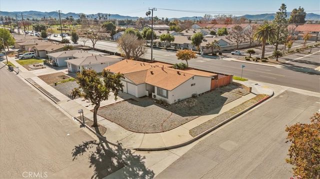 395 Antigua, Hemet, CA 92545