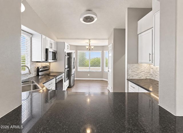 8520 W PALM Lane 1101, Phoenix, AZ 85037