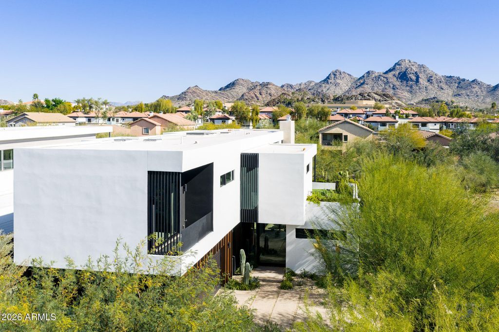 7719 N 13TH Place, Phoenix, AZ 85020 — photo 2