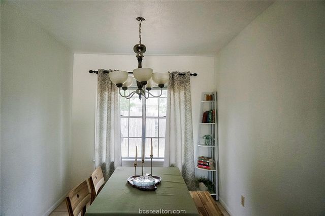 1809 Wilde Oak Circle B, Bryan, TX 77802