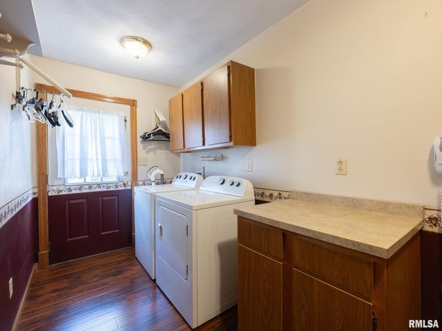 2 WINGED FOOT Drive, Pekin, IL 61554