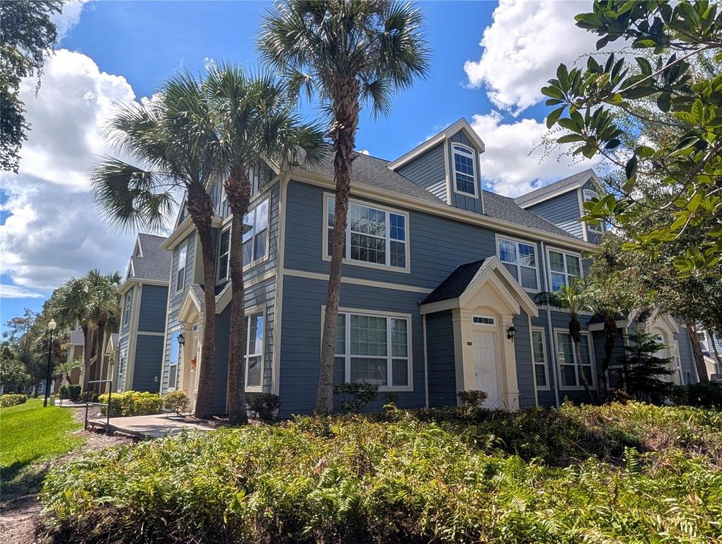 5581 ROSEHILL ROAD 205, Sarasota, FL 34233