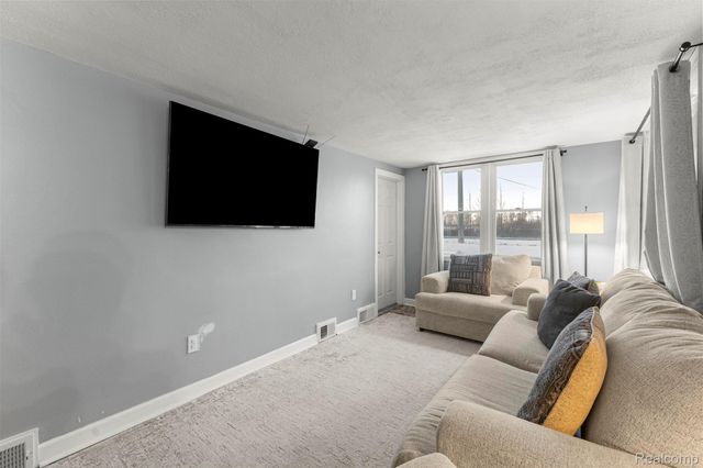 50001 Geddes Road, Canton Charter Township, MI 48188