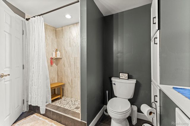 50001 Geddes Road, Canton Charter Township, MI 48188