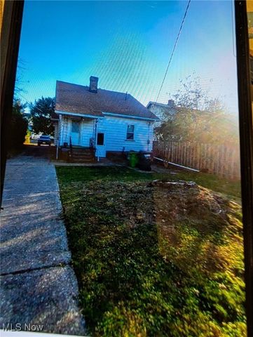 10217 Parkview Avenue, Garfield Heights, OH 44125