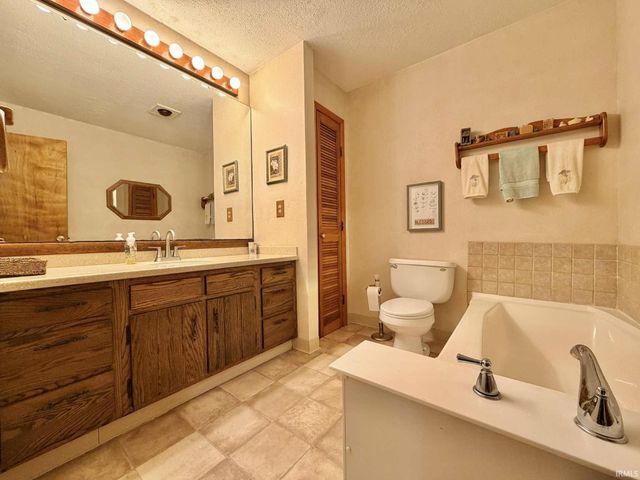 13112 W 230 N, Linton, IN 47441