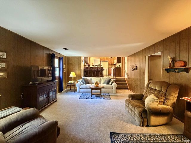 13112 W 230 N, Linton, IN 47441