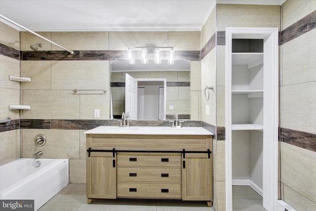 27 MAPLE ST, Gettysburg, PA 17325