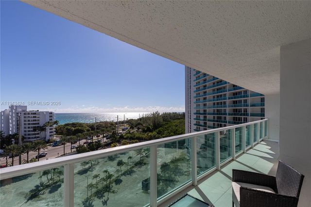 100 Bayview Dr 907, Sunny Isles Beach, FL 33160