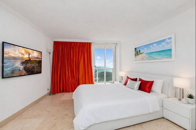 100 Bayview Dr 907, Sunny Isles Beach, FL 33160