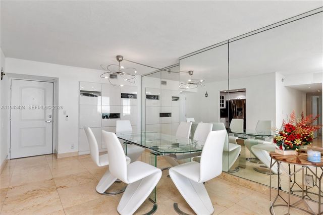 100 Bayview Dr 907, Sunny Isles Beach, FL 33160