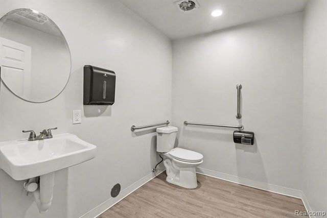 20210 Sherwood Street, Detroit, MI 48234