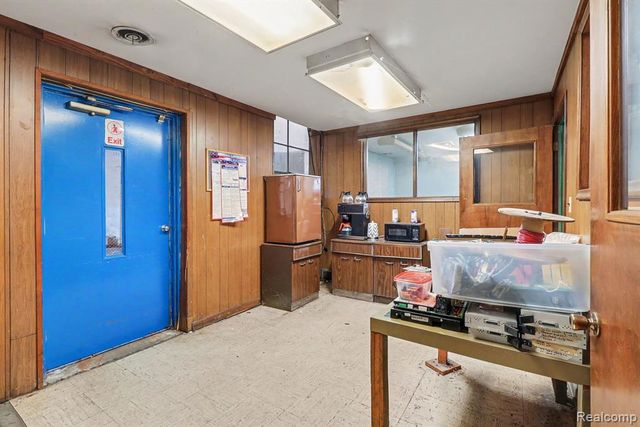 20210 Sherwood Street, Detroit, MI 48234