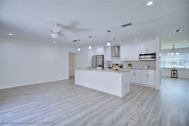 100 Honeysuckle Lane, Lake Placid, FL 33852