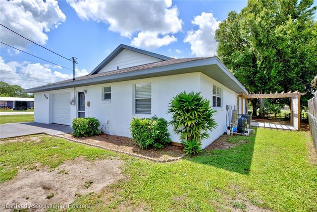 100 Honeysuckle Lane, Lake Placid, FL 33852