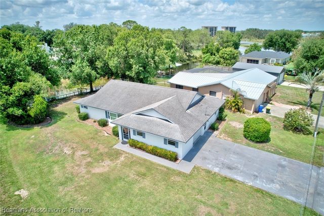 100 Honeysuckle Lane, Lake Placid, FL 33852