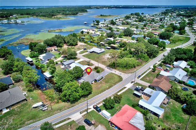 100 Honeysuckle Lane, Lake Placid, FL 33852